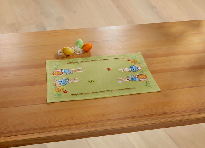 H&uuml;bsche Tisch- und Raumdekoration 