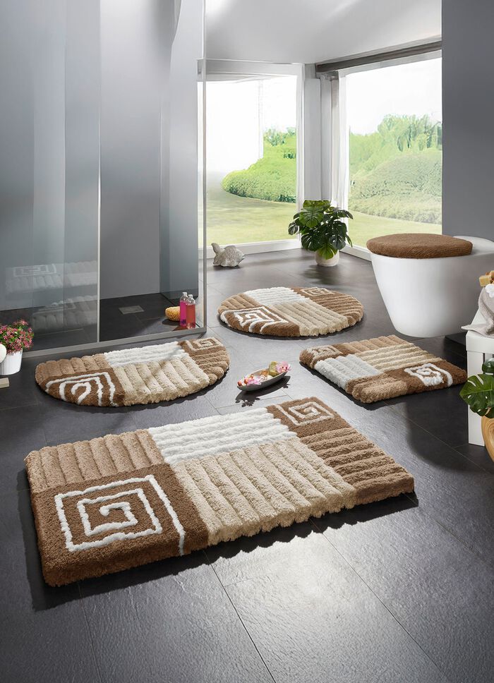 Badgarnitur mit rutschhemmender  R&uuml;ckseite 