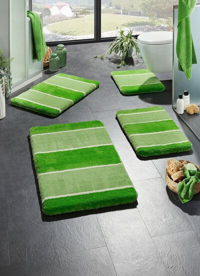 Badgarnitur mit rutschhemmender R&uuml;ckseite 