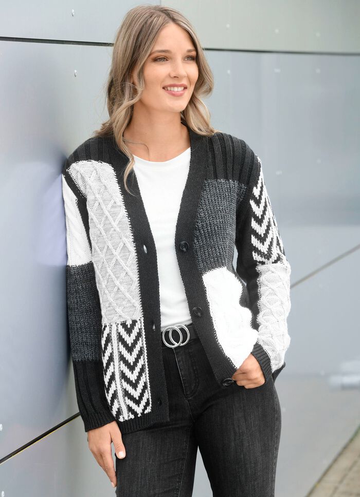 Strickjacke in Mustermix 