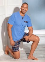 Shorty mit Knopfleiste, Brusttasche und Karodessin 