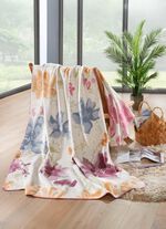 Wohndecke von Villeroy & Boch mit Bl&uuml;tenmotiven 