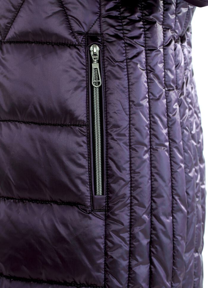 Kurzmantel mit L&auml;ngssteppung seitlich 