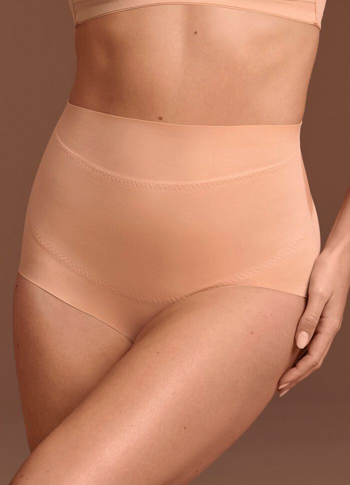 Anita Miederhose mit sanft massierendem Effekt 
