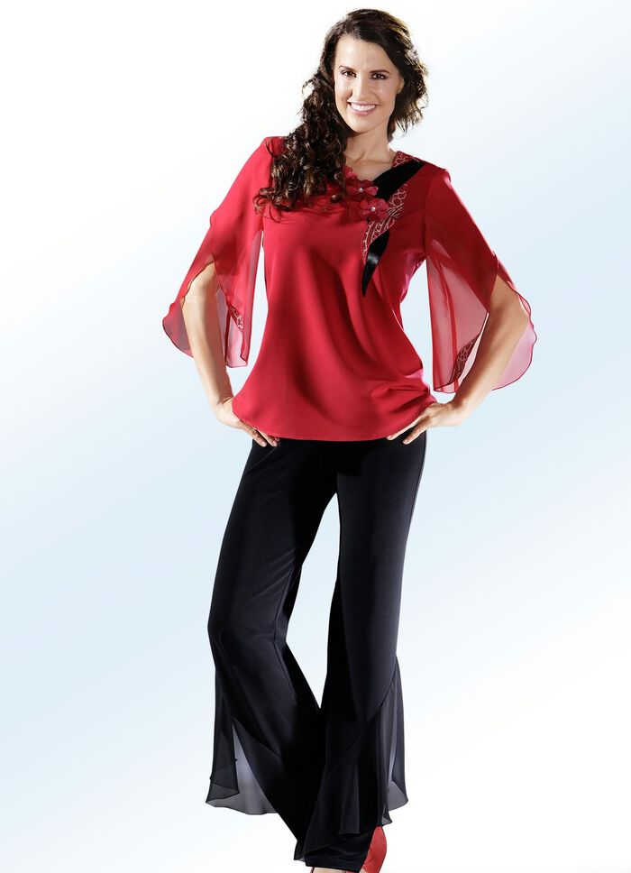 Hose mit effektvollen Volants 