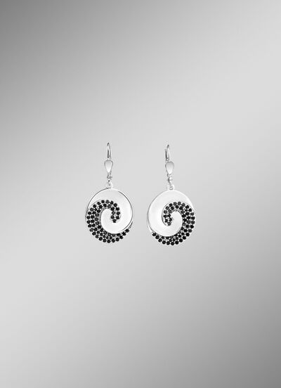 Moderne Ohrringe mit Spinell 