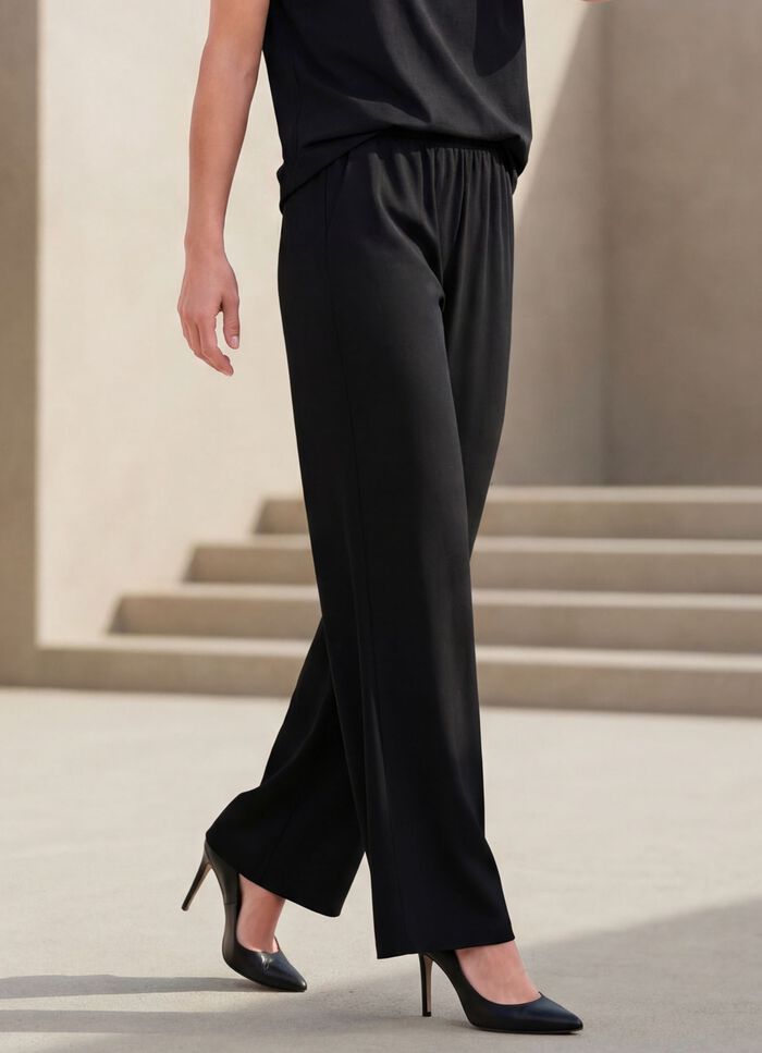 Hose in bequemer Weite 