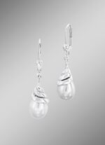 Wundervolle Ohrringe in Tropfenform 