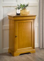 Italienische Kommodenserie im schlichtem Design 