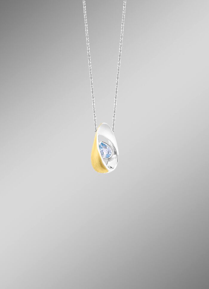 Schicker Anh&auml;nger mit Blautopas 