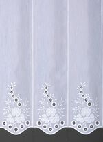 Bestickter Kurzstore mit gebogtem Abschluss 