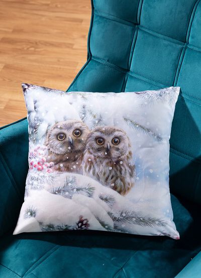 Kissenbezug in Samtoptik mit Schneeeulen-Motiv 
