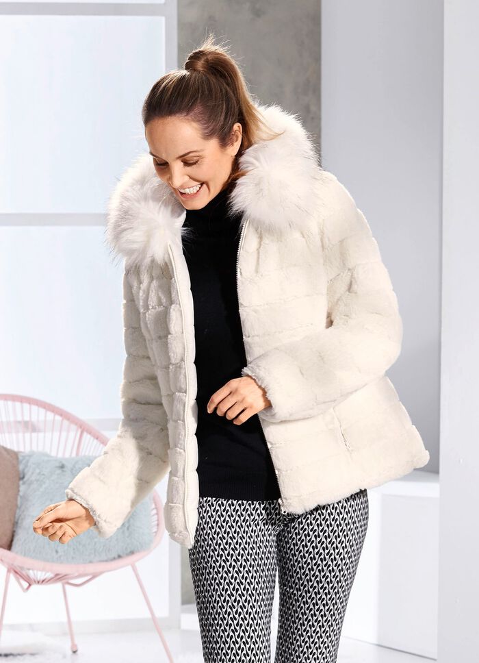 Wendejacke mit fester Kapuze 