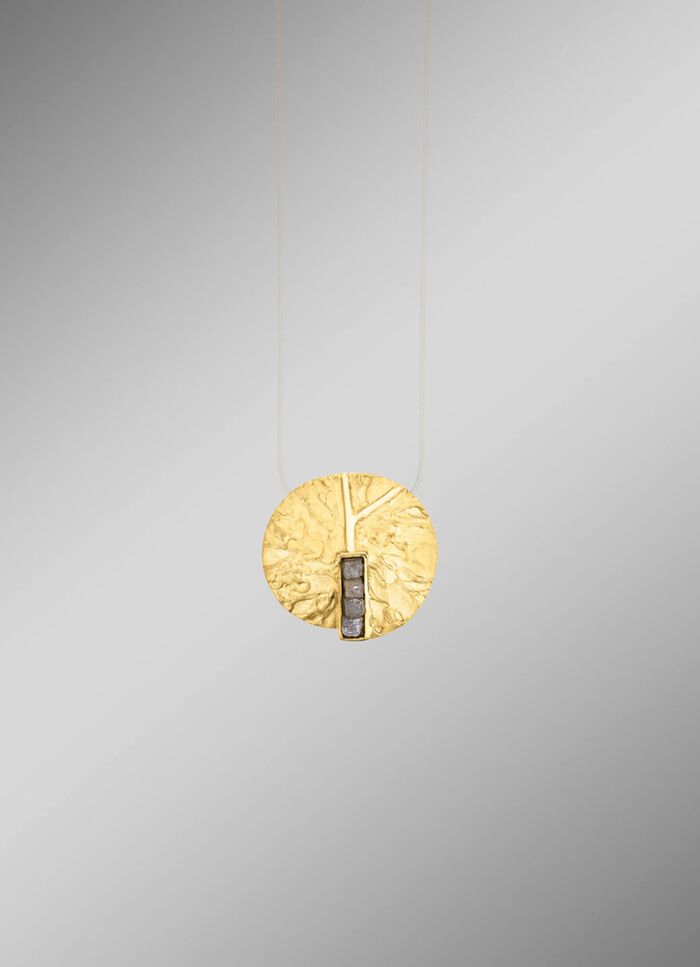 Faszinierende Ausstrahlung: Anh&auml;nger mit 4 Roh-Diamanten 