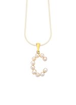 Personalisierte Eleganz: Buchstaben-Anh&auml;nger mit S&uuml;&szlig;wasser-Zuchtperlen 