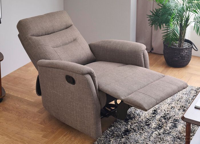 Frei im Raum aufstellbare Polsterm&ouml;bel 