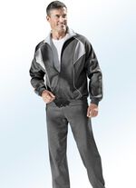 Freizeitanzug mit Seitentaschen 