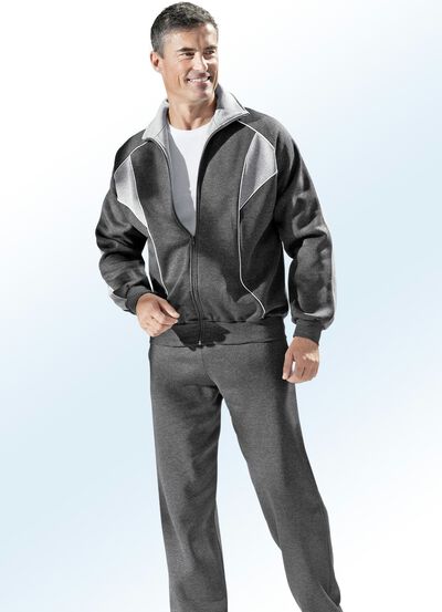 Freizeitanzug mit Seitentaschen 