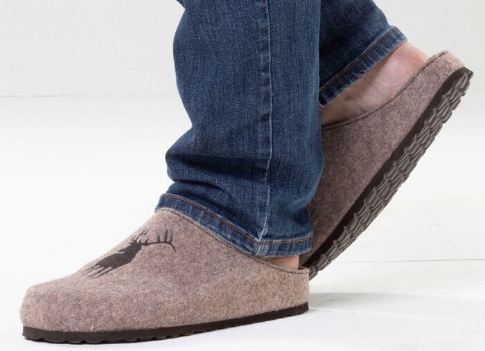 GINO GALANTE, trendige Herren-Hausschuhe, Weite H, mit Hirsch-Stickerei 