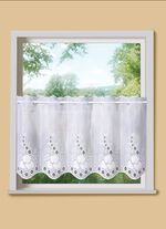 Bestickter Kurzstore mit gebogtem Abschluss 