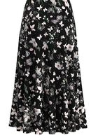 Rock mit figurg&uuml;nstiger Passe 