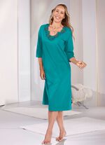 Wadenlanges Nachthemd mit Stickereispitze  