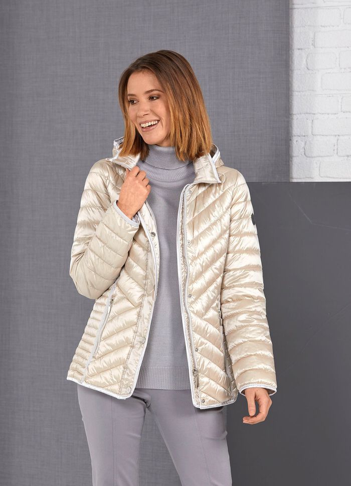 Funktionsjacke mit abnehmbarer Kapuze 