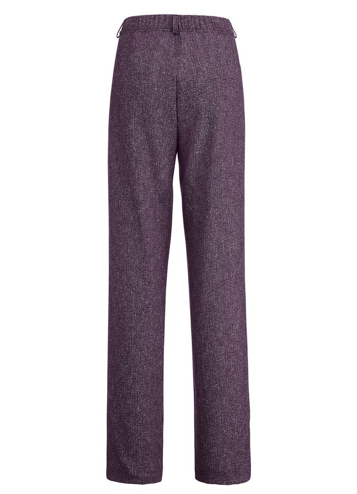 Hose in modischer Weite 