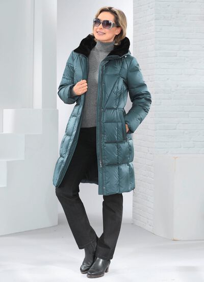 Daunen-Kurzmantel mit fester Kapuze 