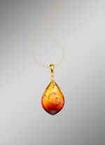 Anh&auml;nger mit echtem Bernstein 