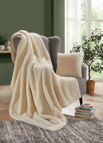 Webpelzdecke und Kissenbezug aus Alpakawolle 