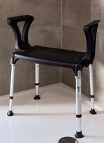 7-fach h&ouml;henverstellbarer Duschhocker mit Armlehnen 