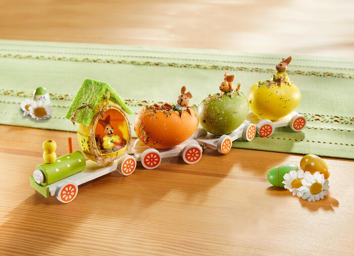 Oster-Zug in fr&uuml;hlingsfrischen Farben 