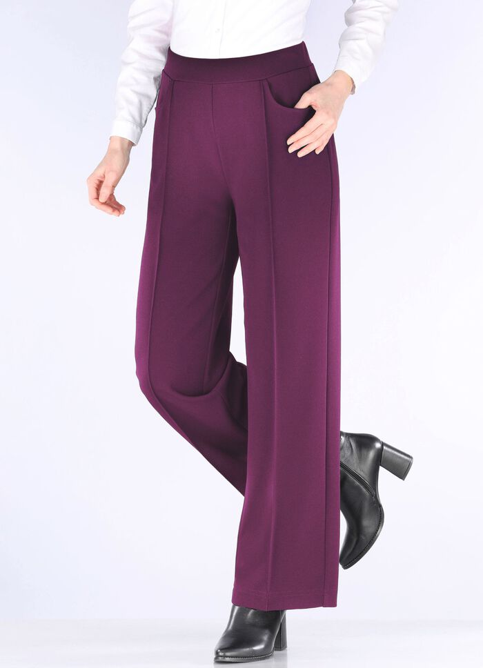 Hose in modischer Weite 